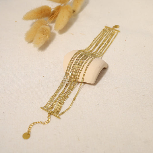 Armband met meerdere kettingen